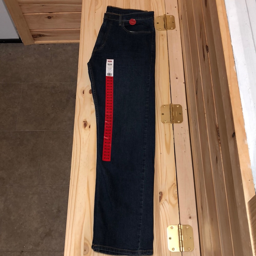 Men’s Levi’s - 505 Regular - 34x32